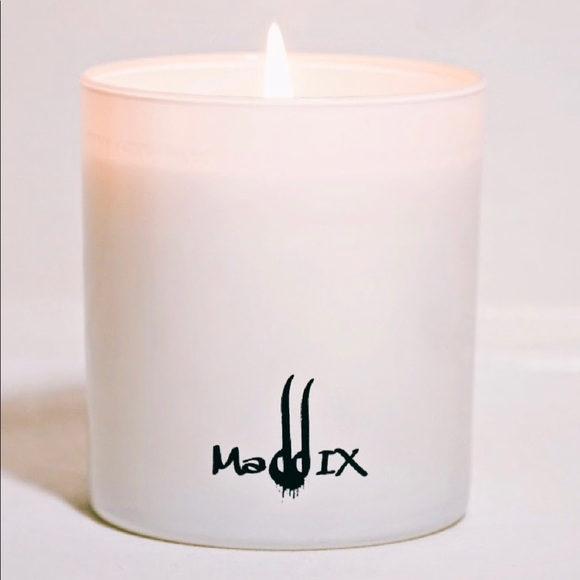 MaddIX Signature Candle
